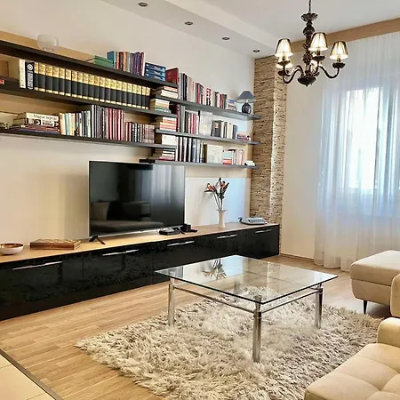 Appartamento Hollan49 Luxury At The Danube, *